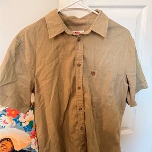 Fjallraven Short-Sleeve Button-Down Shirt in Khaki